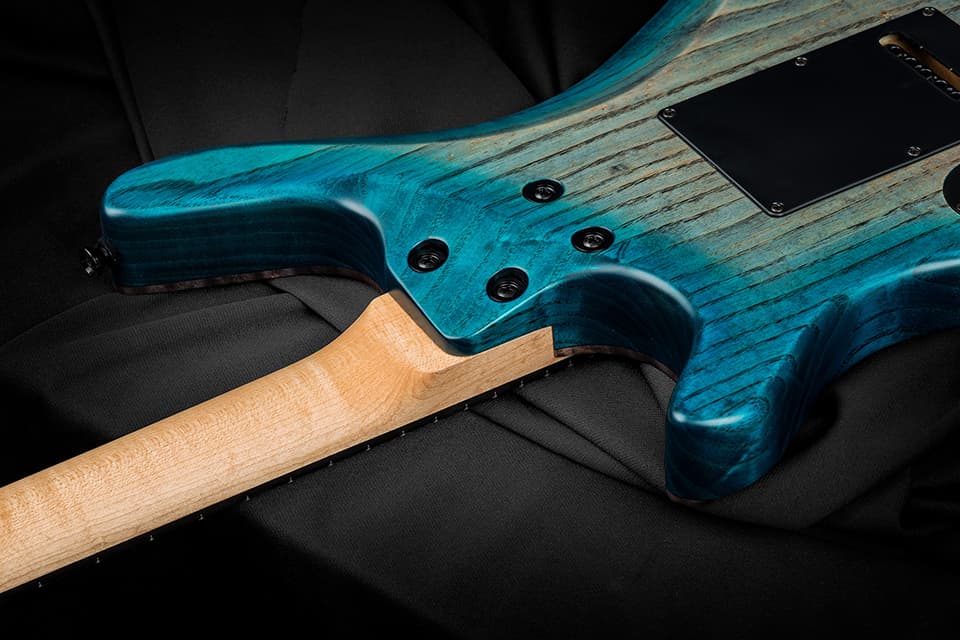 Kiesel Guitars Vanquish tremolo KV6X Neck Heel, aqua finish, california burst, maple neck, black hardware